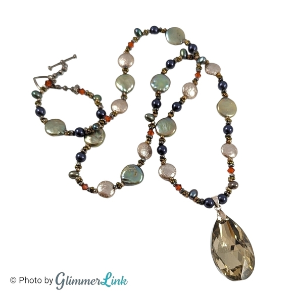 Multicolor Beaded Teardrop Crystal Pendant Toggle Necklace - Picture 1 of 8